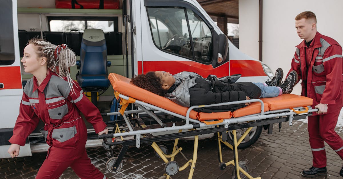 découvrez nos services de transport médical fiables et sécurisés, adaptés à tous vos besoins de déplacement médicalisé. réservez facilement un transport médicalisé avec du personnel qualifié, pour rendez-vous médicaux, hôpitaux ou centres de soins.