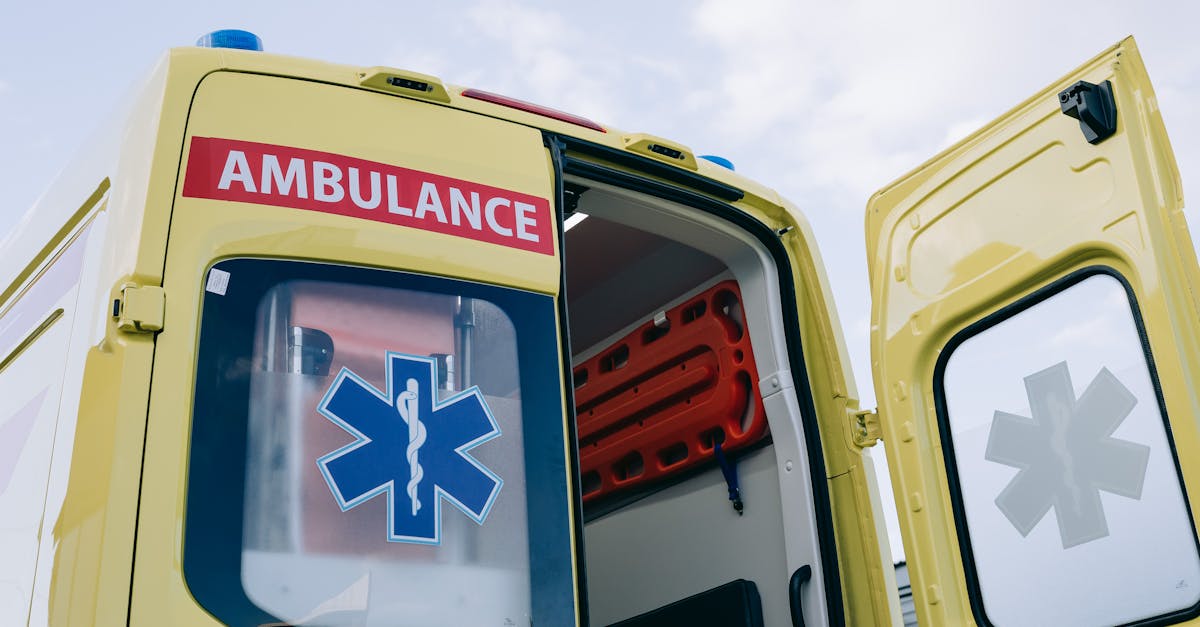 découvrez nos solutions de transport médical adaptées à tous vos besoins : sécurité, ponctualité et accompagnement personnalisé pour patients, hôpitaux et particuliers.