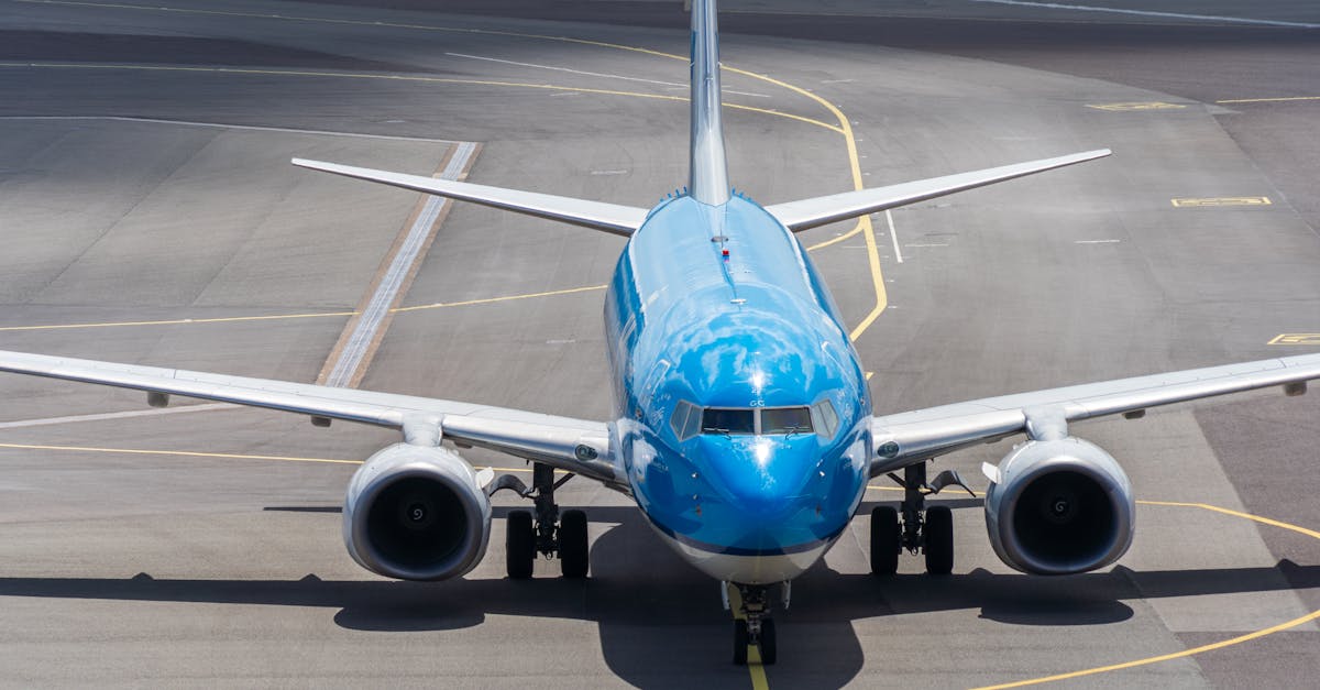 découvrez nos conseils essentiels pour prendre un taxi à l'aéroport en toute sérénité : astuces pour économiser, choisir le bon service et voyager en toute sécurité.