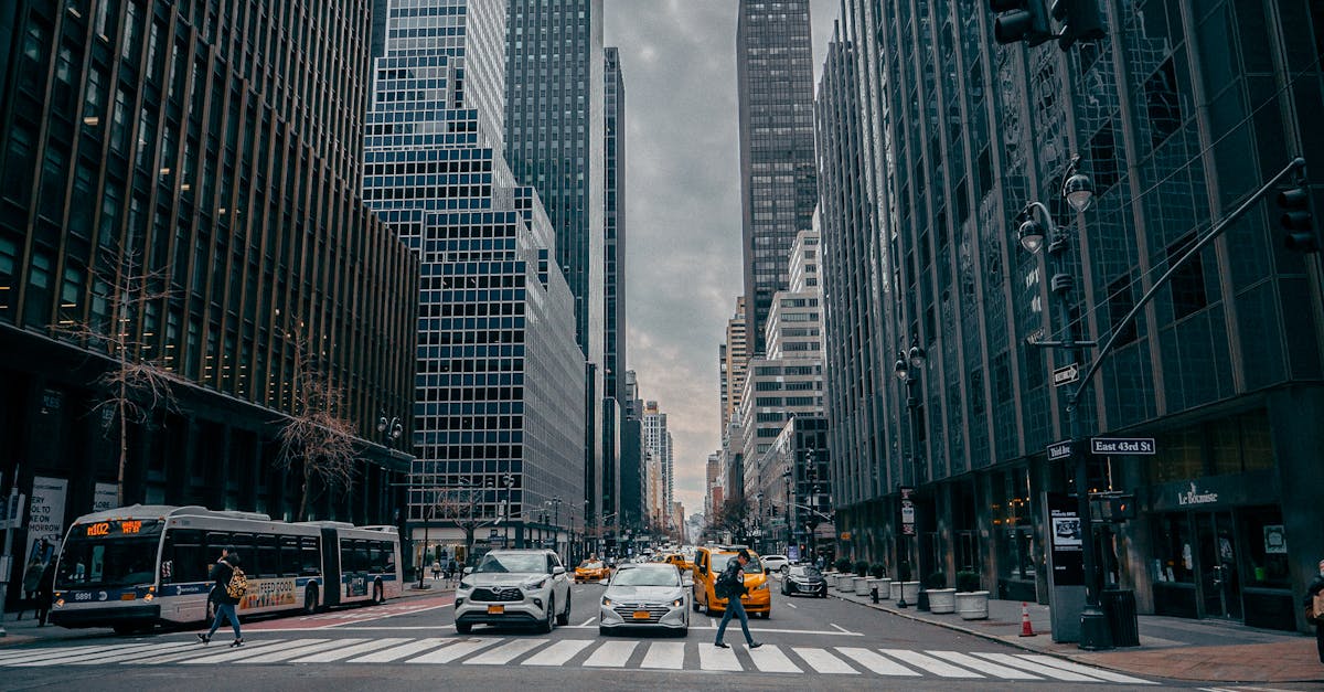 découvrez tout ce qu'il faut savoir sur les taxis : fonctionnement, tarifs, réservation, services et conseils pour vos déplacements urbains ou interurbains en toute sécurité.