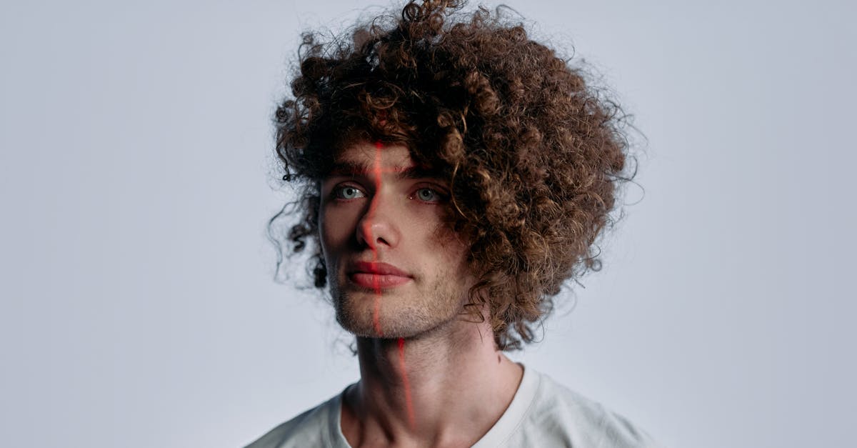 découvrez comment la reconnaissance faciale révolutionne la sécurité, l’authentification et le quotidien grâce aux dernières avancées technologiques. applications, enjeux et perspectives à connaître sur cette technologie innovante.