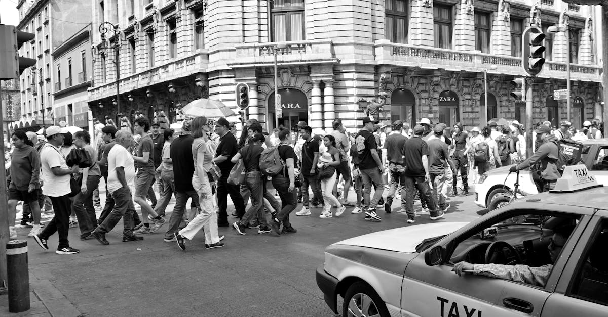 découvrez les détails de l'augmentation des tarifs des taxis prévue pour 2025, incluant les raisons, les nouvelles grilles tarifaires et l'impact pour les usagers.