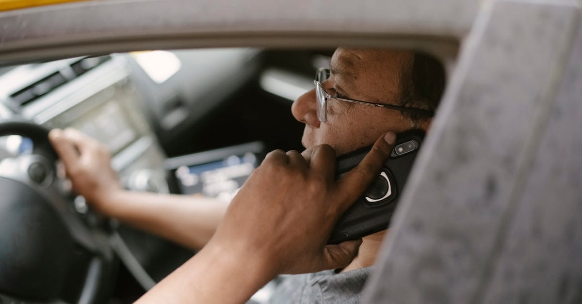 découvrez un service de taxi de qualité, fiable et confortable, pour vos déplacements en toute tranquillité.