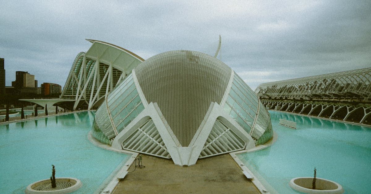 découvrez unique taxis, votre service de taxi fiable et rapide, disponible 24h/24 pour tous vos déplacements en ville et alentours.