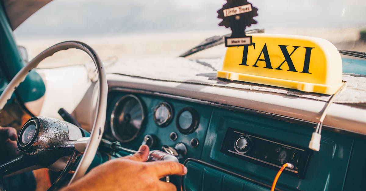 service de taxi rapide et fiable pour tous vos déplacements en ville. réservez votre course facilement et profitez d'un transport confortable et sécurisé.