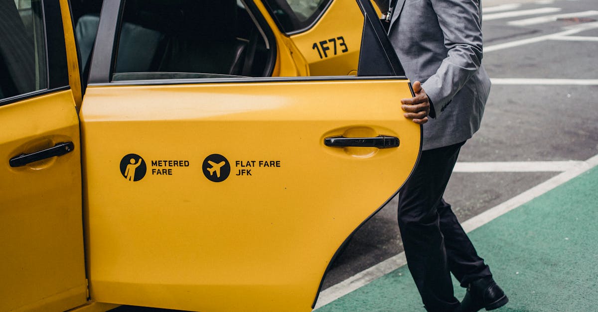 service de taxi partagé économique et pratique, idéal pour voyager à plusieurs tout en réduisant les coûts et l'impact environnemental.